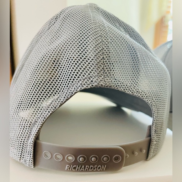 2 x URW Community Credit Union “Richardson” Original 112 Trucker Hats - Picture 5 of 8